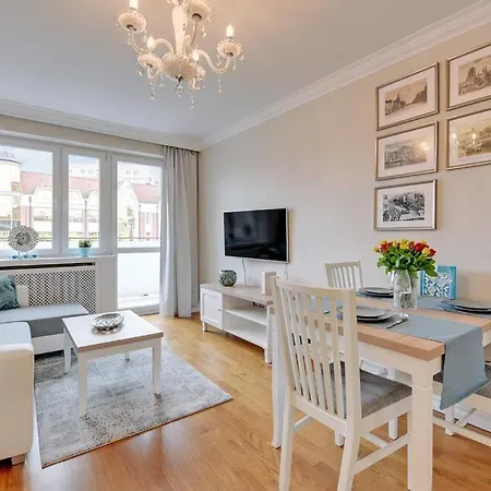 Long Gardens Oldtown Apartman